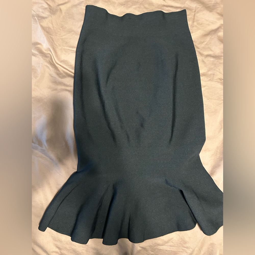 Hera Black Wiggle Skirt Mermaid Trumpet Style M